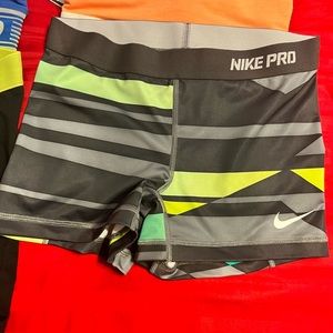 Nike pro shorts M